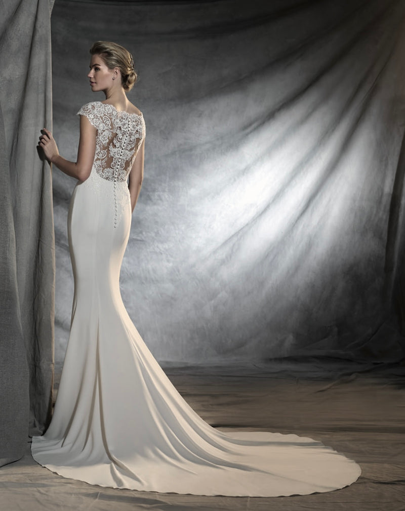 Pronovias Olbia Ivory Wedding Dress Size 10
