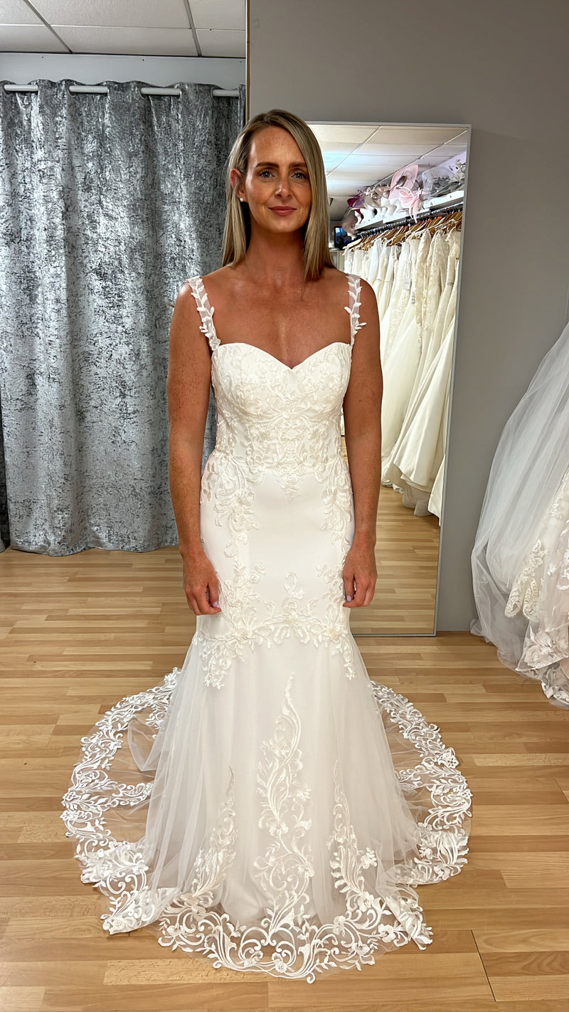 Wedding Gowns Designer Loft Bridal Luxury Sweetheart Wedding