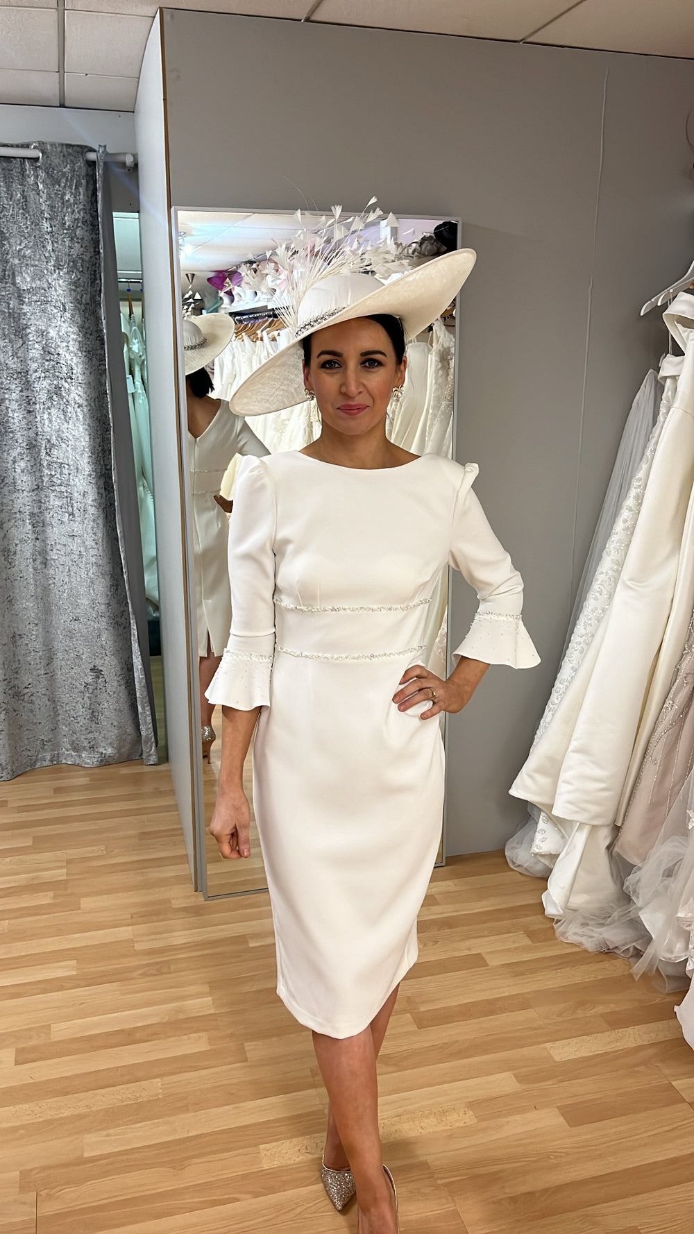 Ivory Mother Of The Bride Dress Beautifully Embellished Size