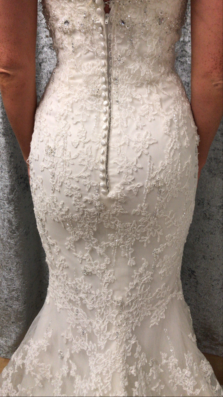 Benjamin Roberts Ivory Wedding Dress Size 8