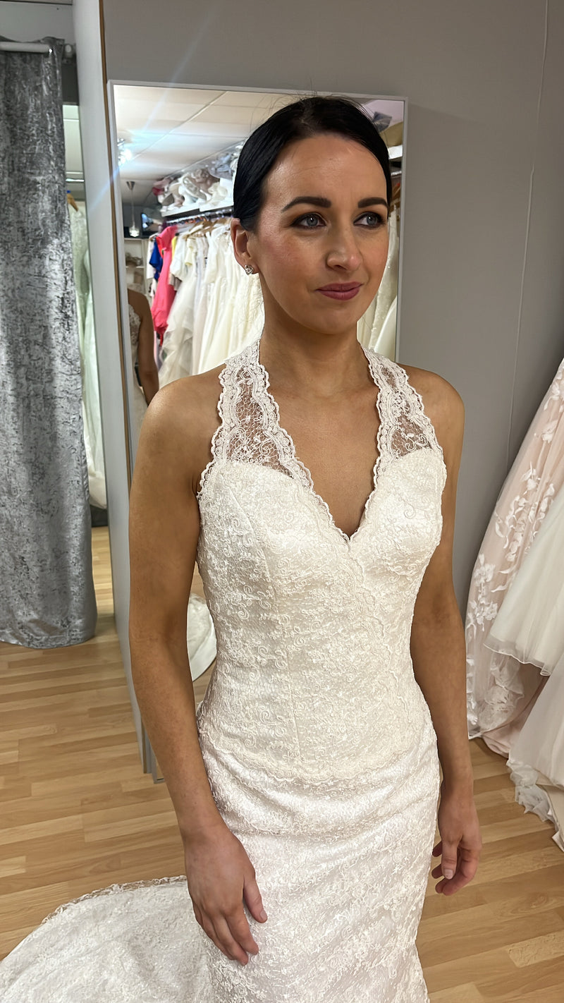 Raul Novias Ivory Wedding Dress Size 8 New