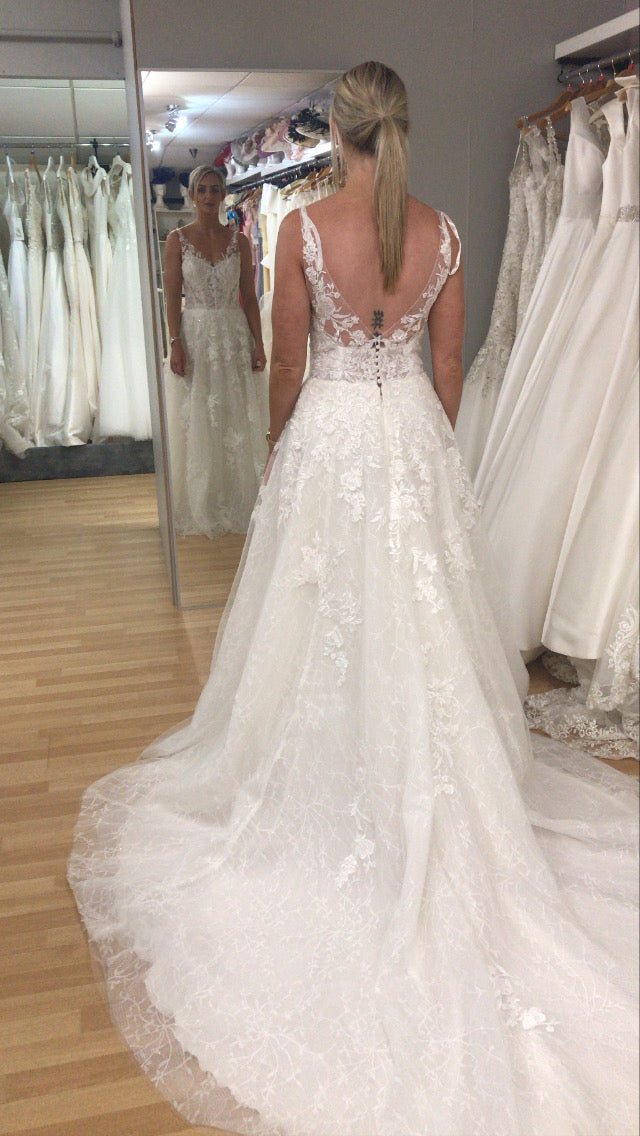 Modeca Karen Brand New Wedding Dress Size 14