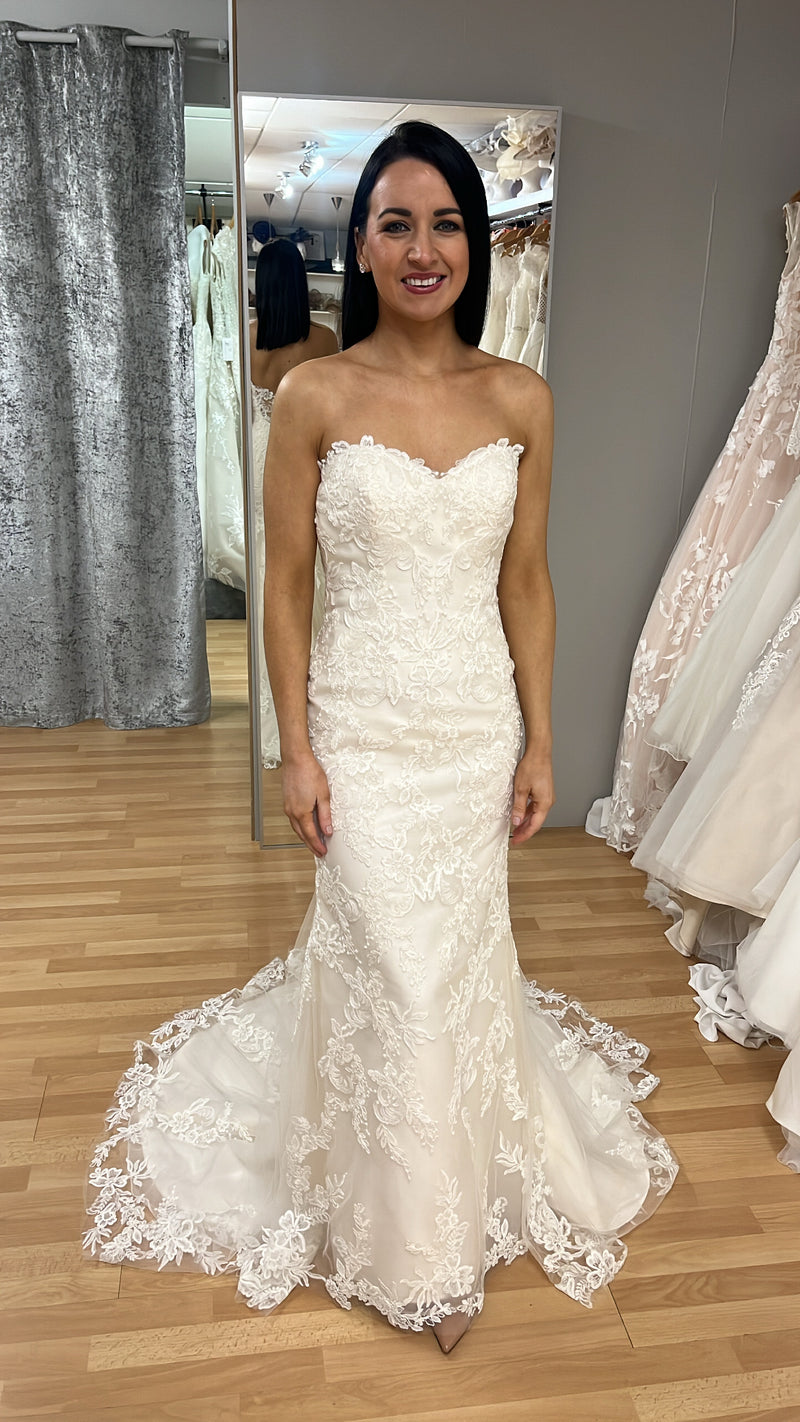 Rebecca Ingram Sandra Wedding Dress Size 8 Ivory New