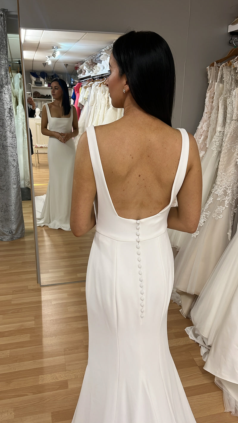 Alyssa Kristin Sydney Wedding Dress Size 8 Ivory